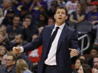 兰博电竞-包含阿扎伦卡遭遇十二连败，湖人教练面临压力！的词条